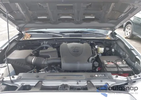 2017 Toyota Tacoma Trd Sport z USA, uszkodzony, nr VIN 3TMCZ5AN7HM104956